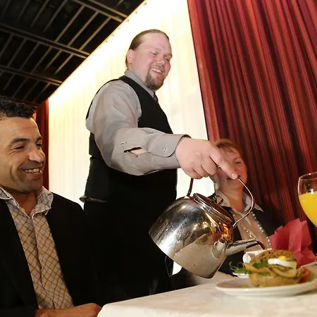 Iisalmen Seurahuone Otel 3*