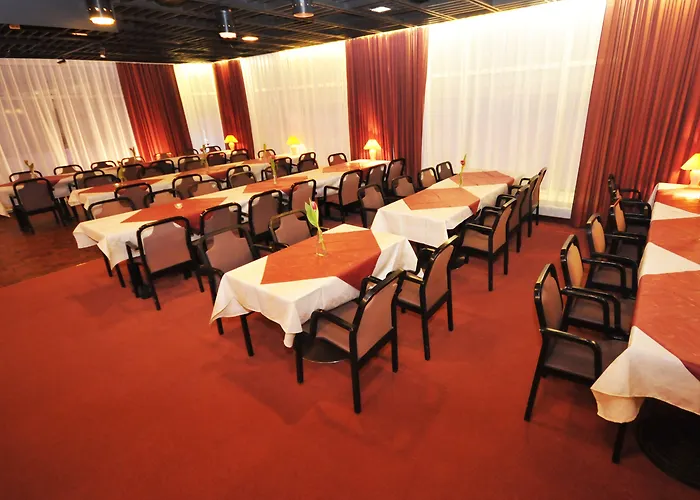 فندق Iisalmen Seurahuone إيسلمي