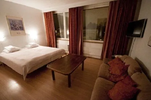 Iisalmen Seurahuone إيسلمي